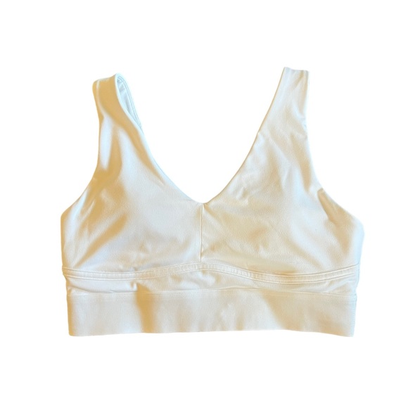Fabletics Other - Fabletics white adjustable back straps sports bra SZ M